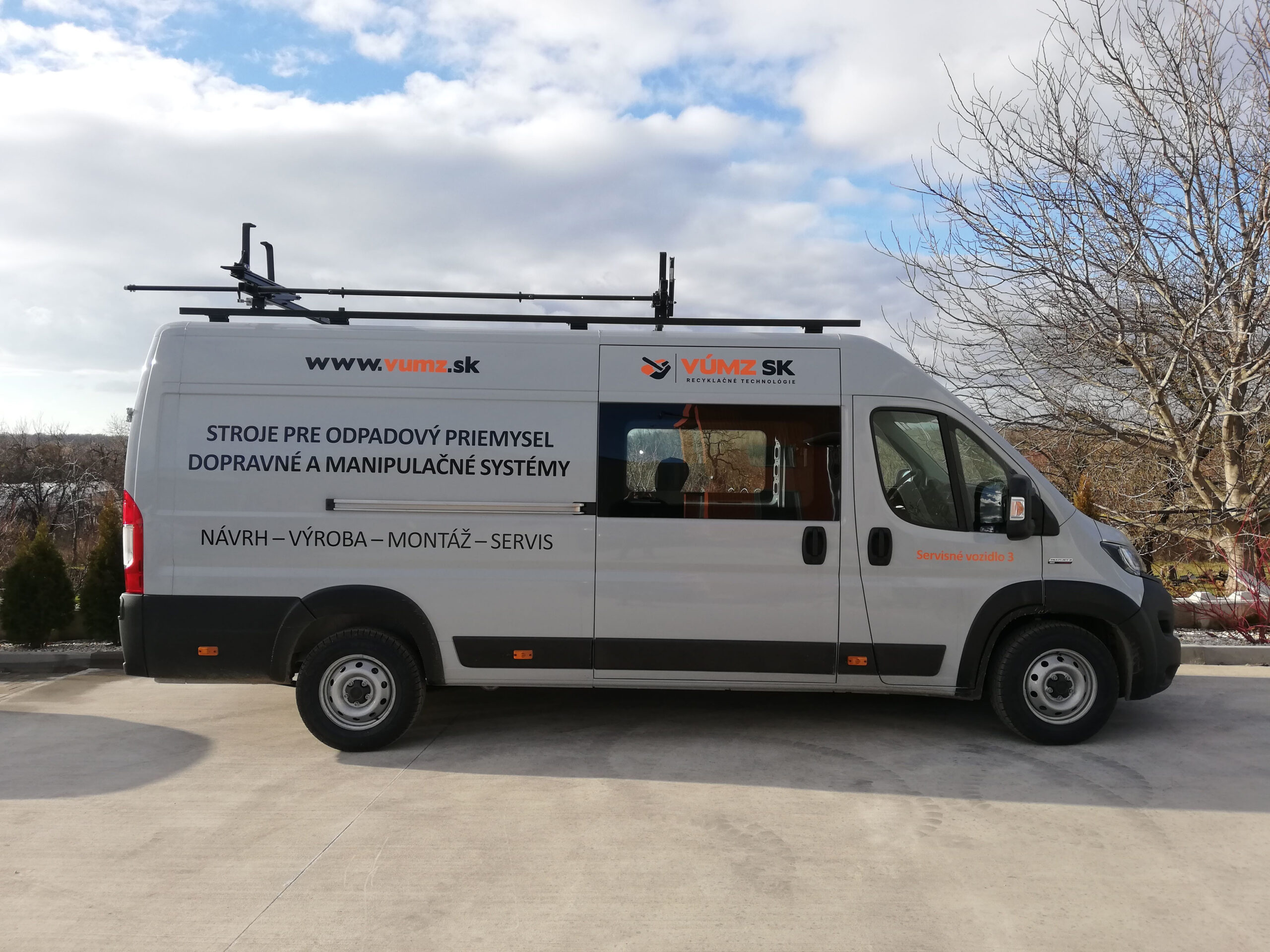 vumz_servisne_auto_3